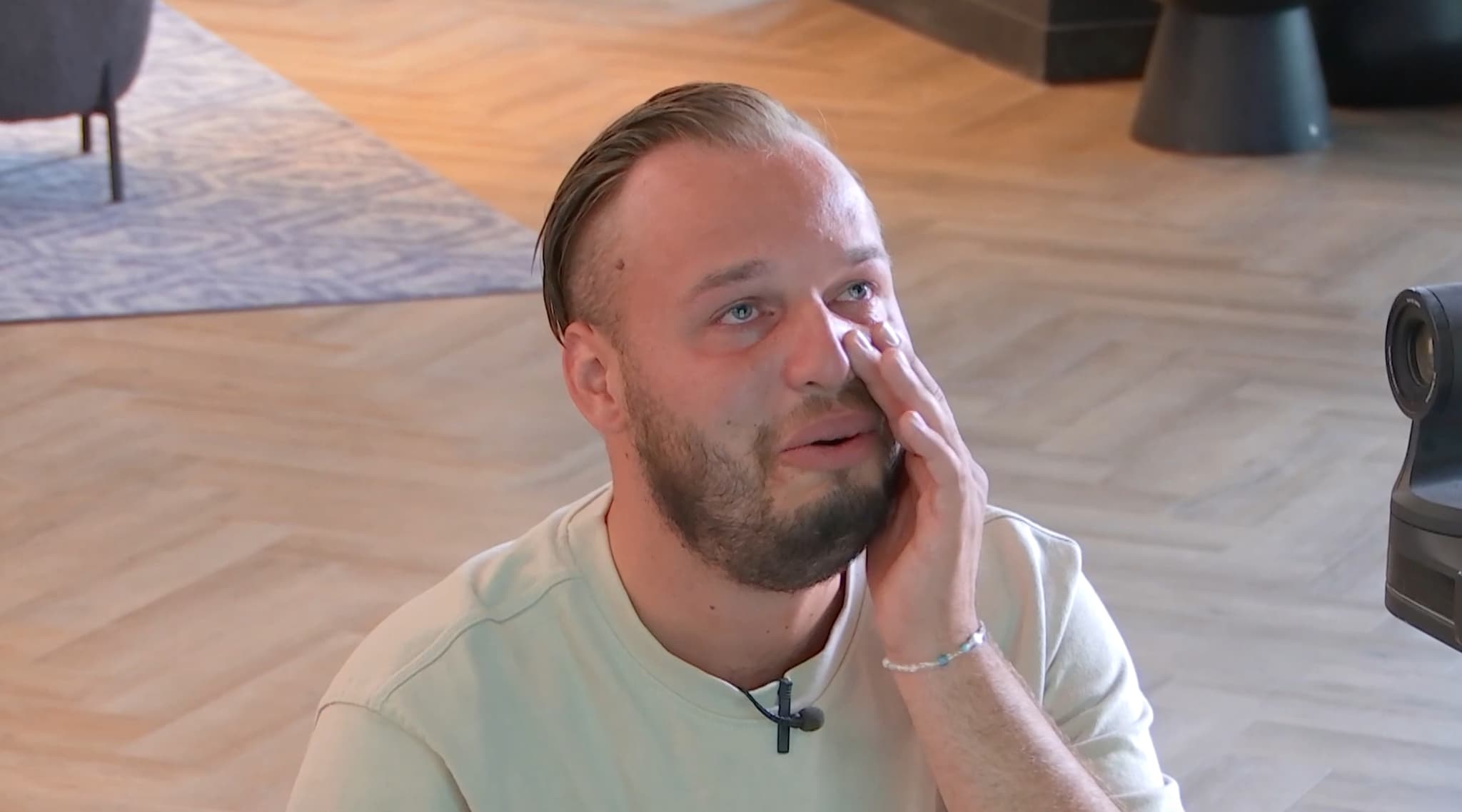 Delano uti De Bondgenoten ligt in het ziekenhuis